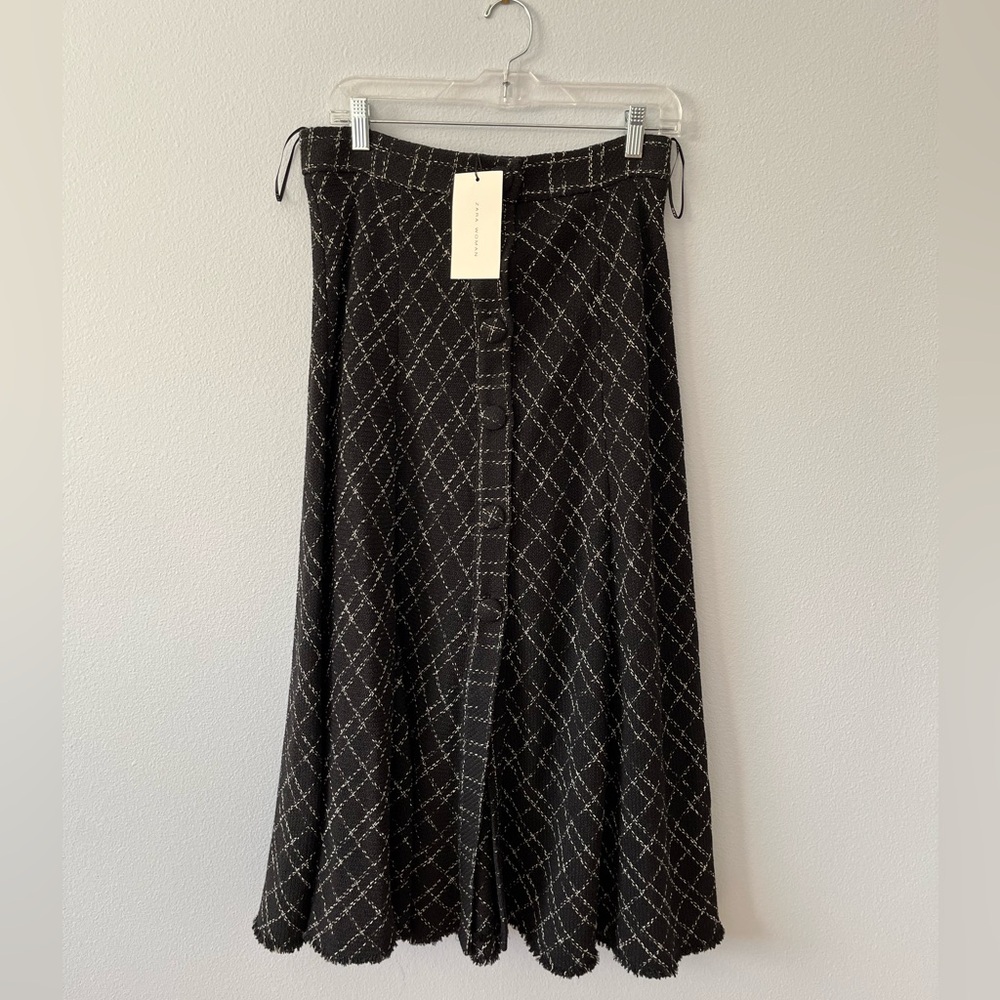 Zara Black and White Tweed Flowy A-Line Skirt